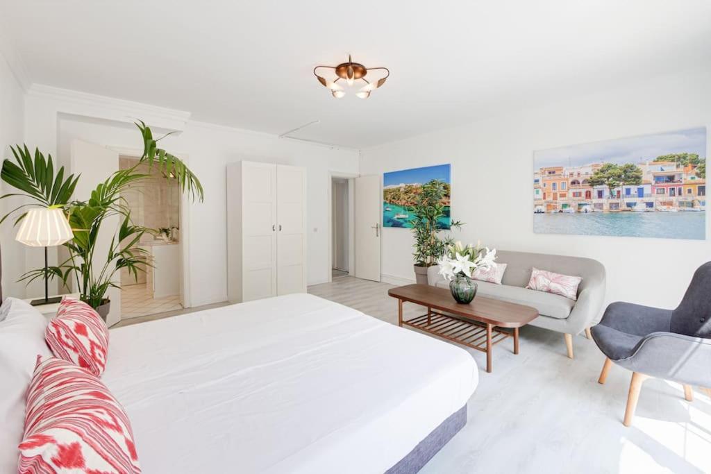 TRES PALMERAS moderne Villa, Pool 5 Minuten zum Strand, Klima, schnelles Wifi