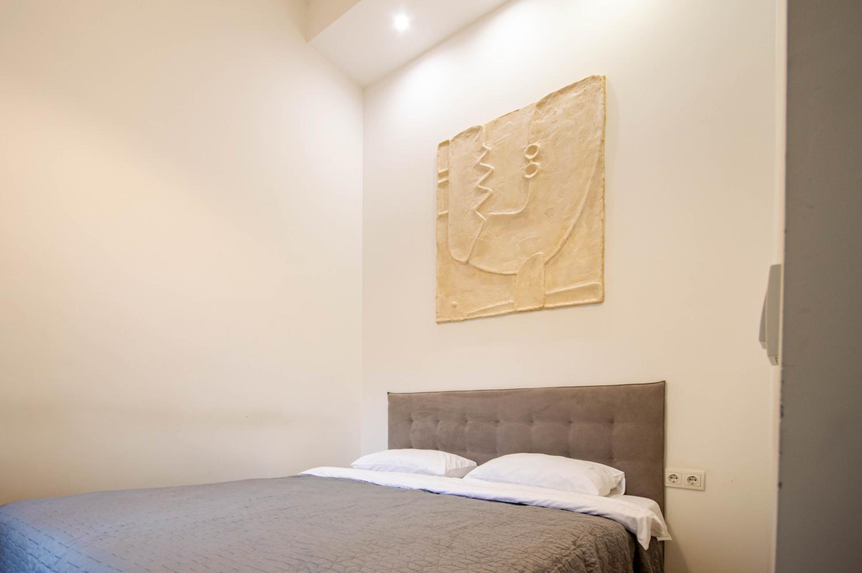 Kyiv White Apartment view 5