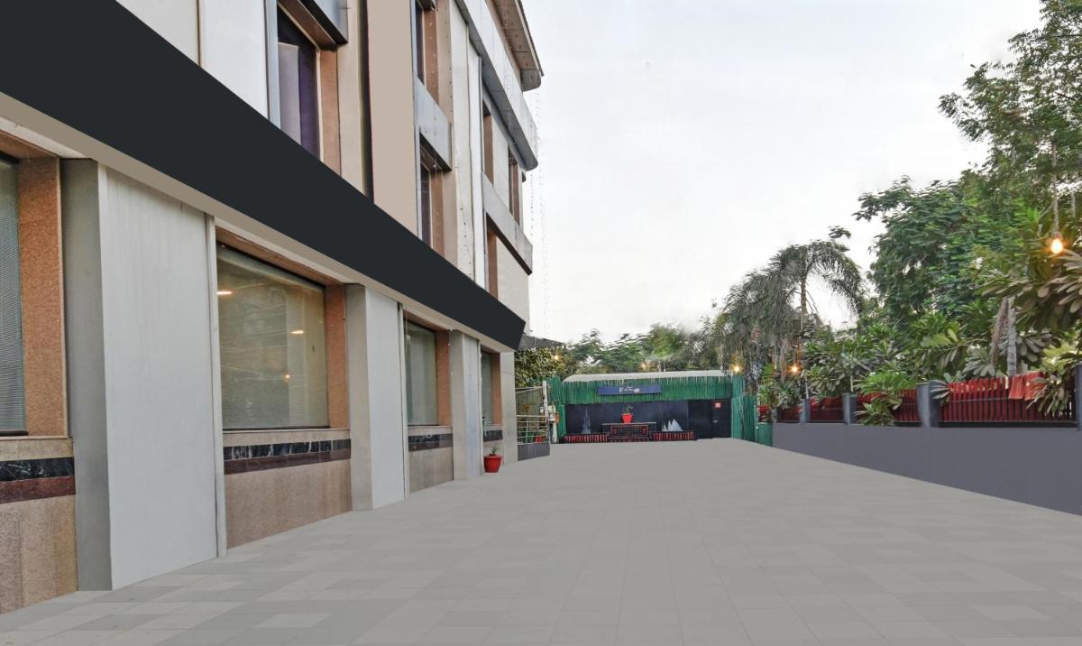 Treebo Trend Kia Residency