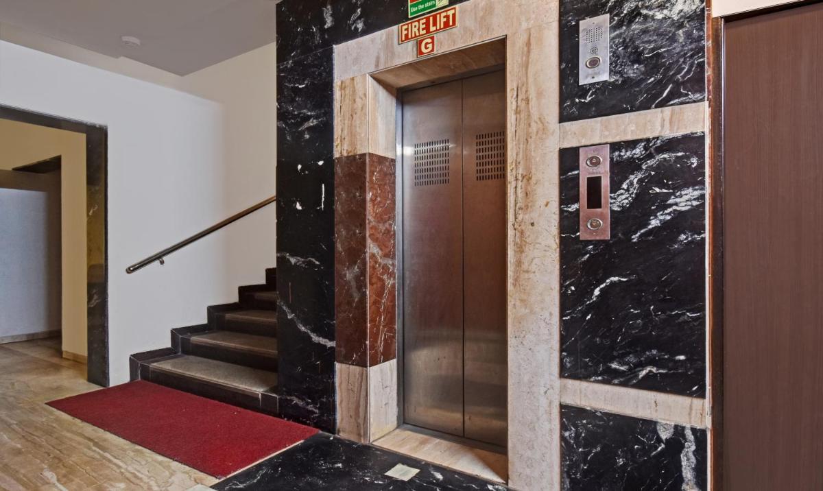hotel reception