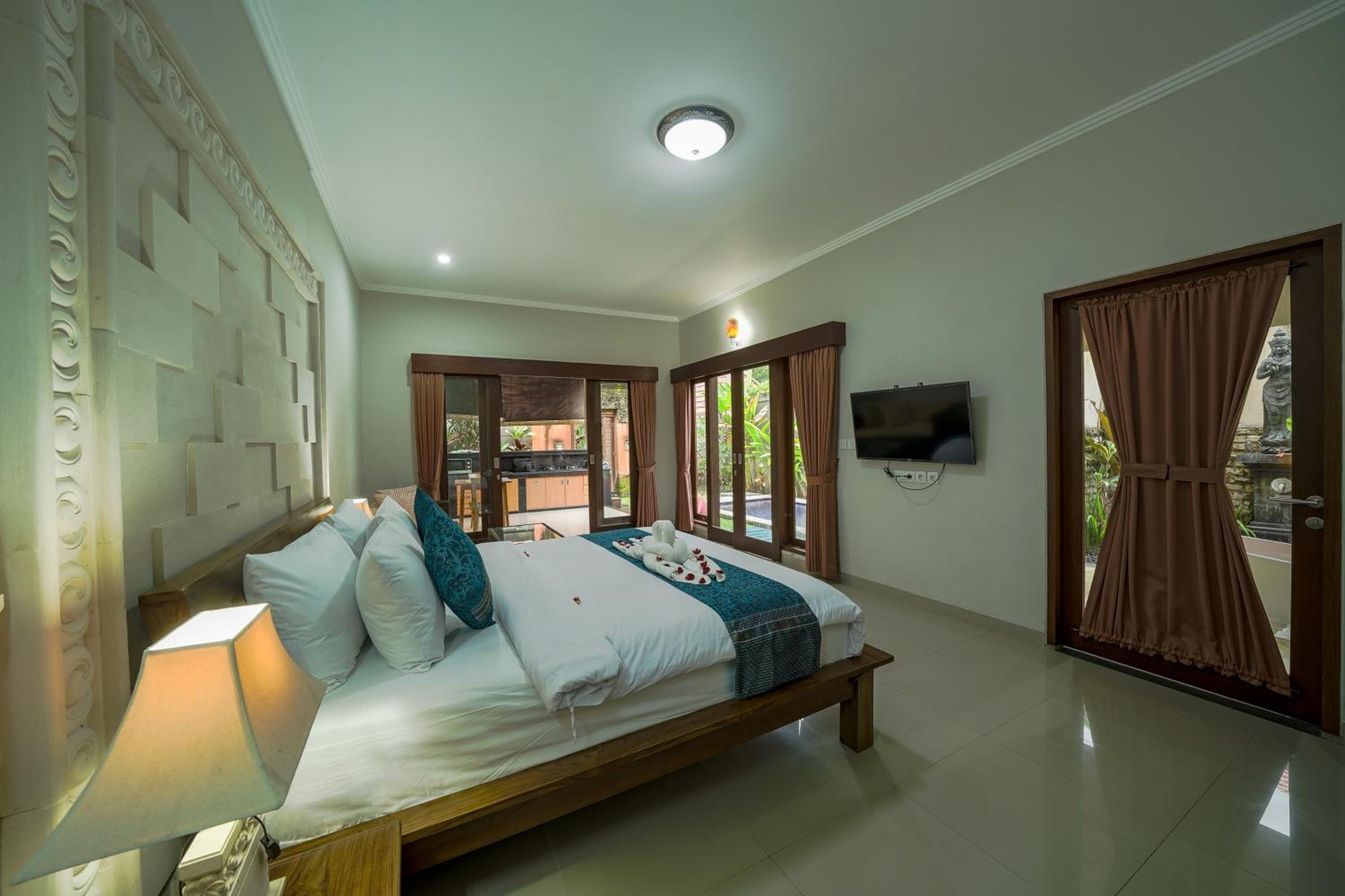 Three Brothers Bali Legian Bungalows & Villas