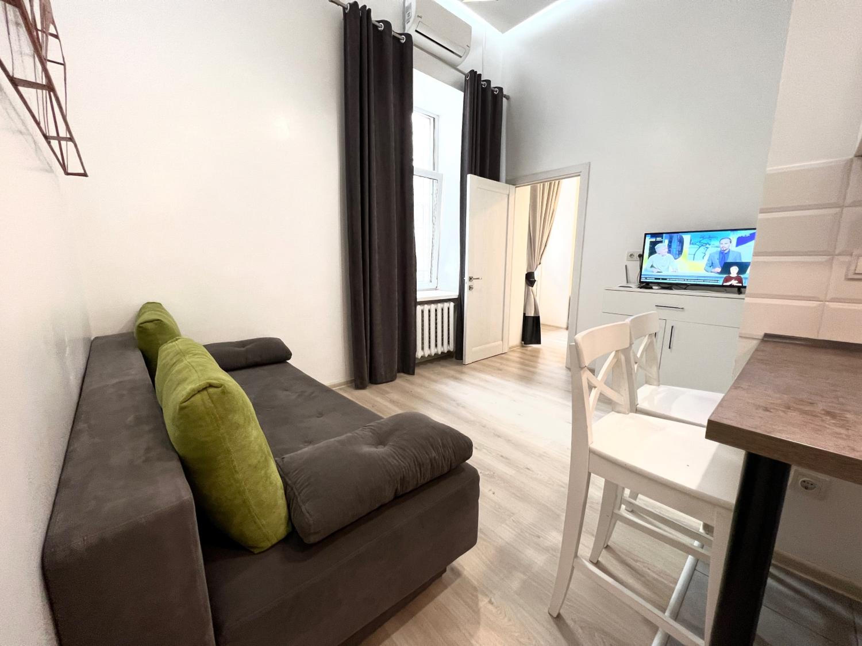 Kyiv White Apartment view 2