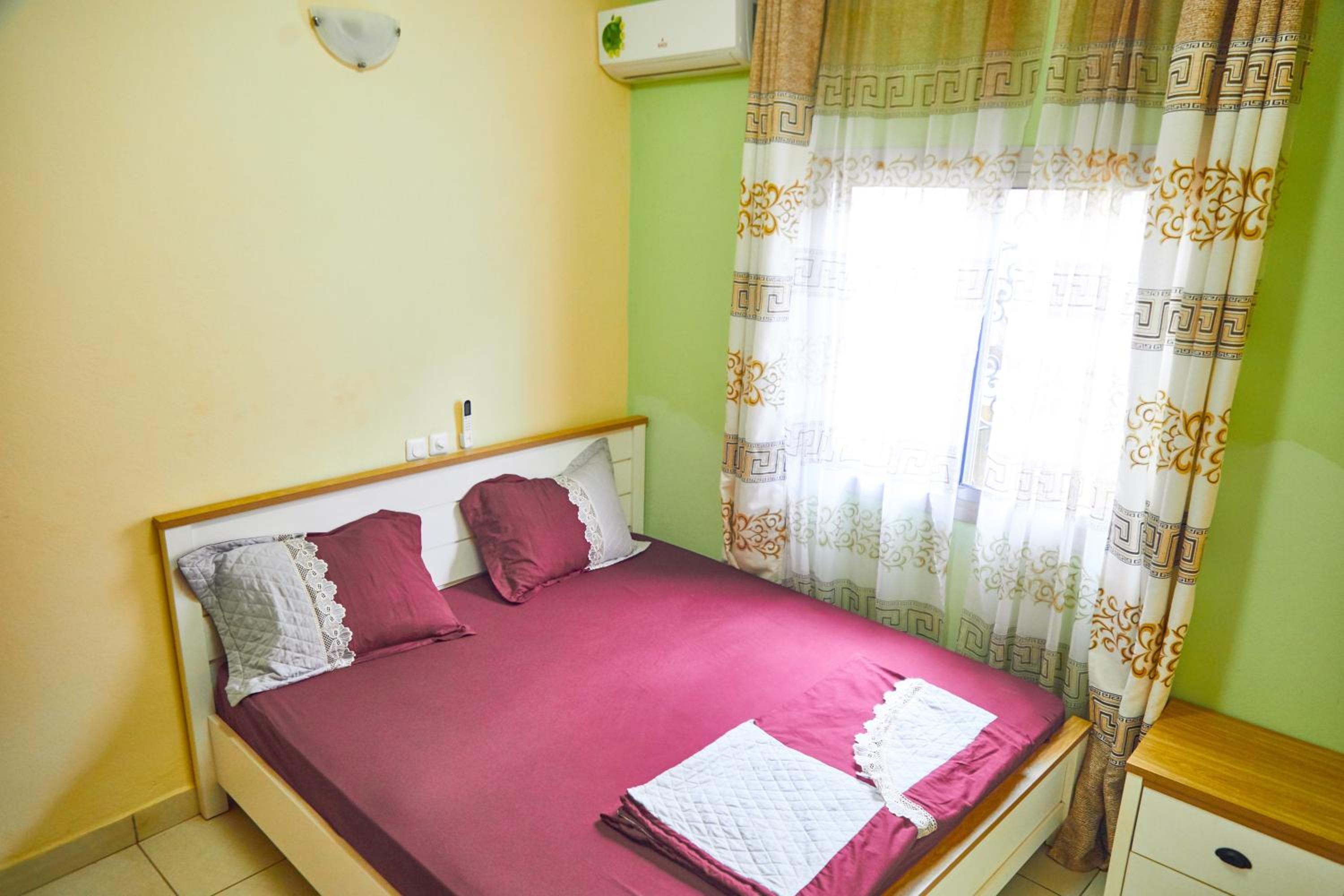 Three rooms Appartment Bieyem assi