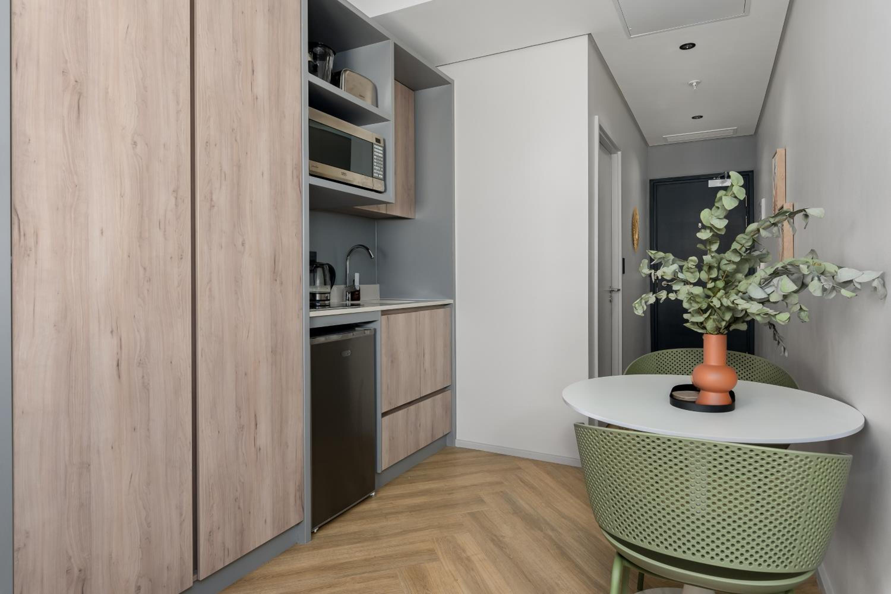 One Thibault Luxury Apartments