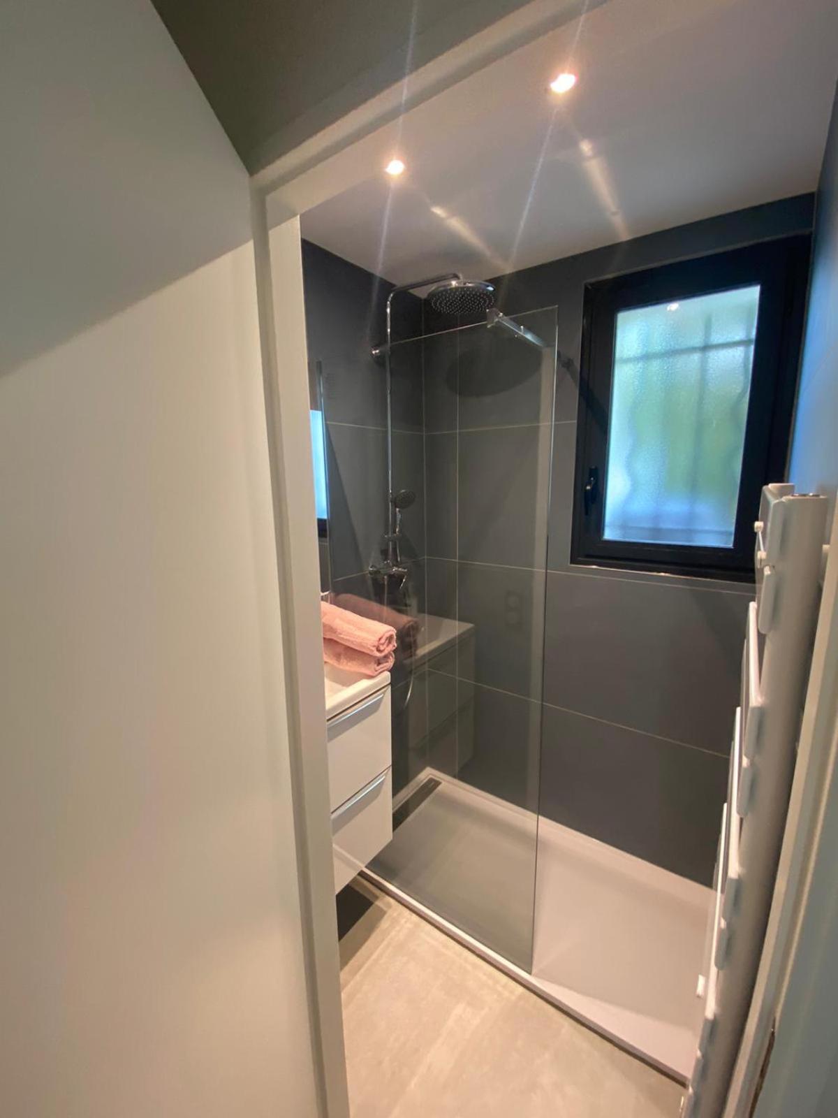 VILLA BEL AIR CANNES - 240m2 - Freshly completely renovated - Beach - Pool - No Party allowed - No bachelor-ette stay photo 5