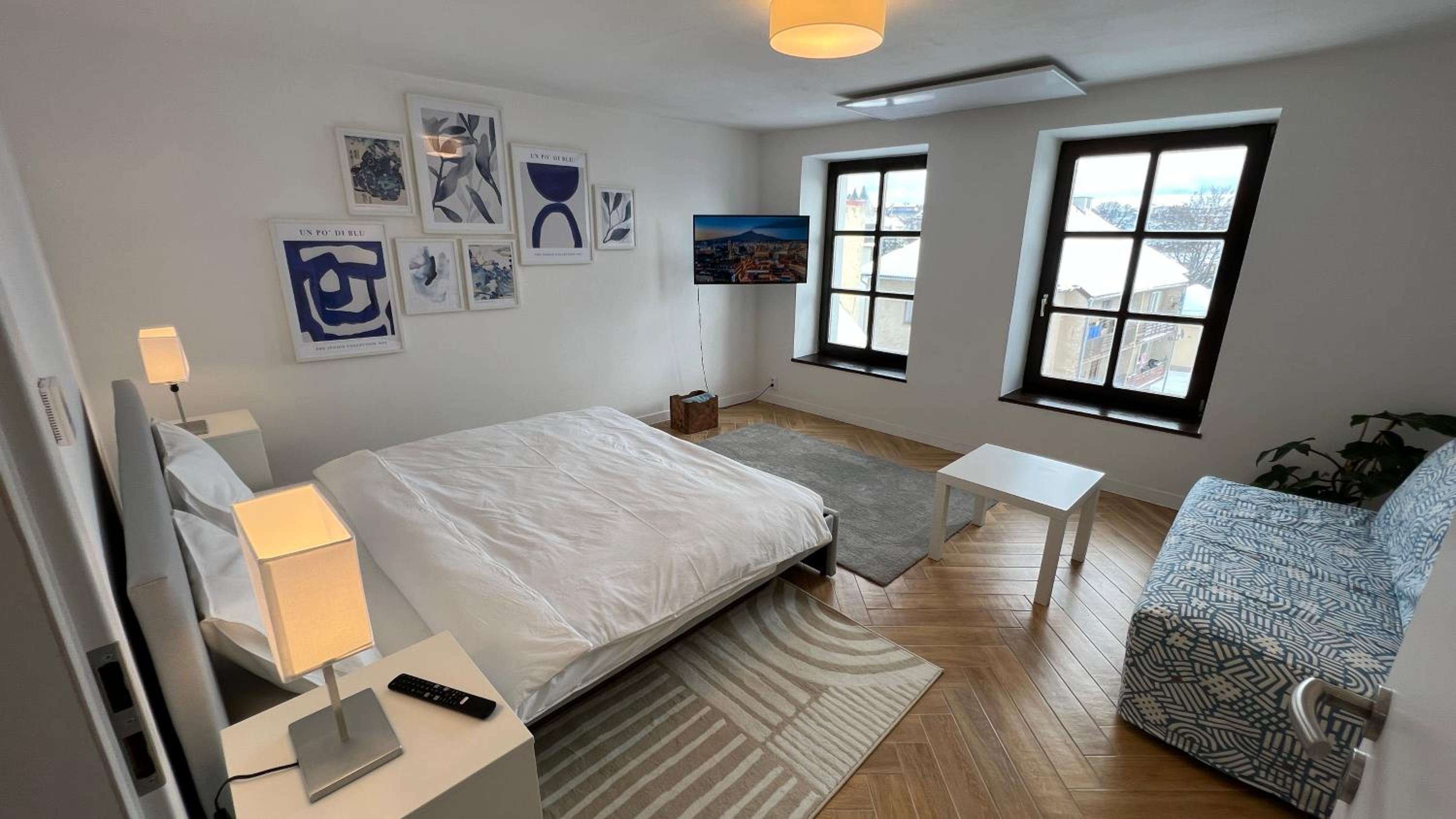 Franco Apartments