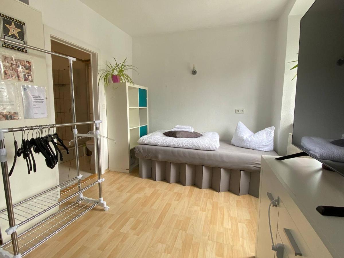 Room in Apartment - Schlafen Wie Prinzessinnen In Kemptens Schlosschen