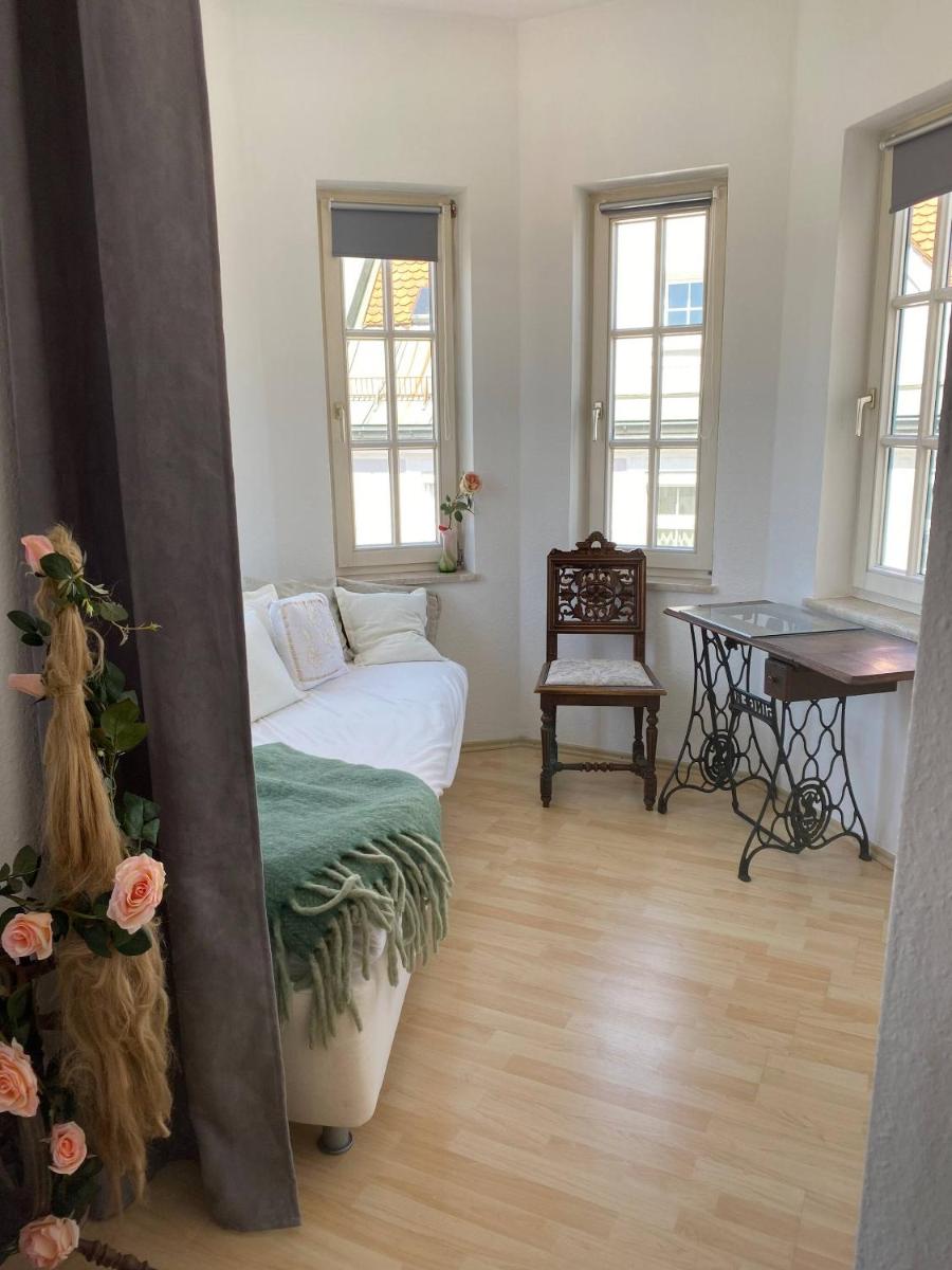 Room in Apartment - Schlafen Wie Prinzessinnen In Kemptens Schlosschen
