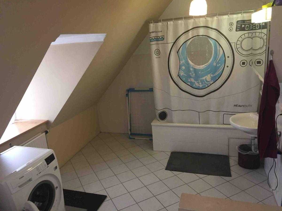 Room in Apartment - Schlafen Wie Prinzessinnen In Kemptens Schlosschen