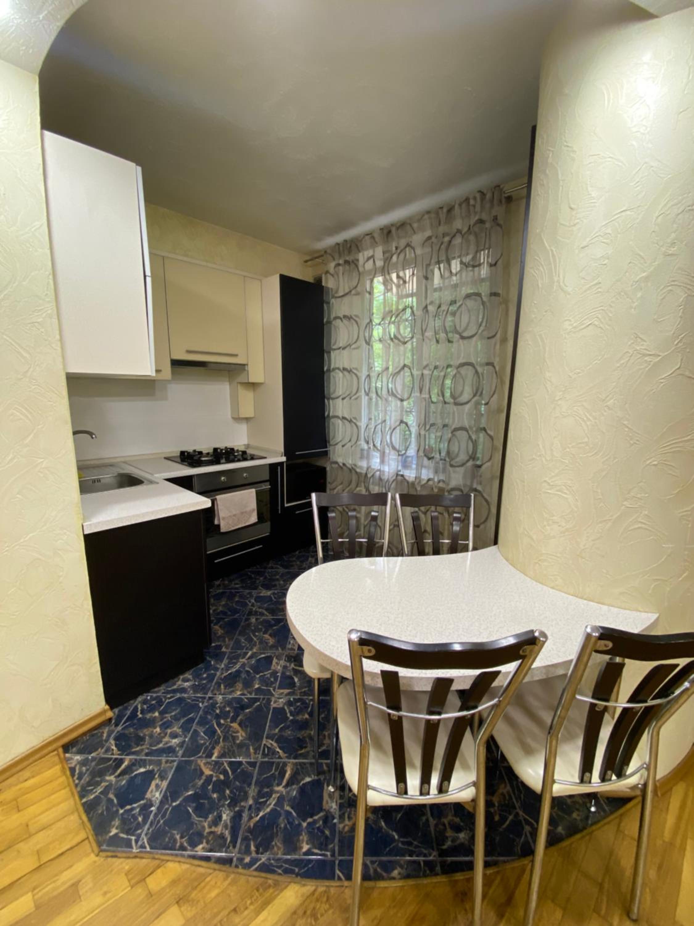 Ultracentral Apartment Puskin street view 4