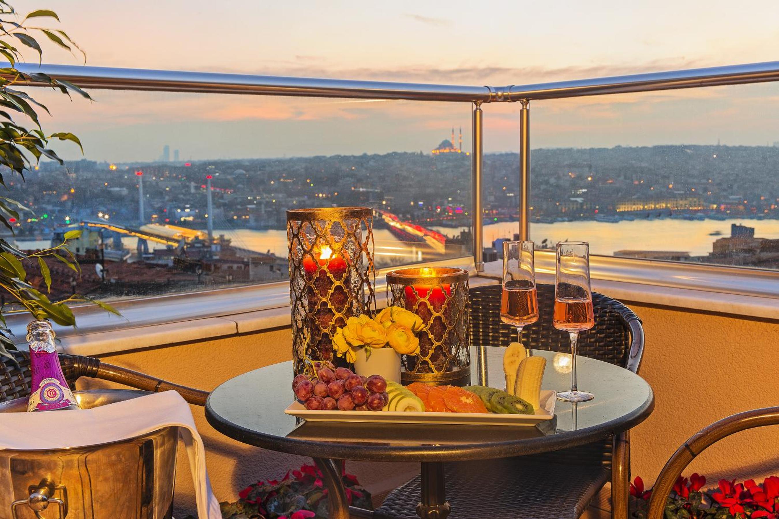 Meroddi Pera Daireleri - Image 16