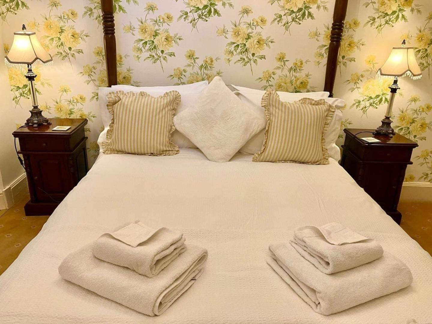 Storrs Gate House B & B No pets Allowed