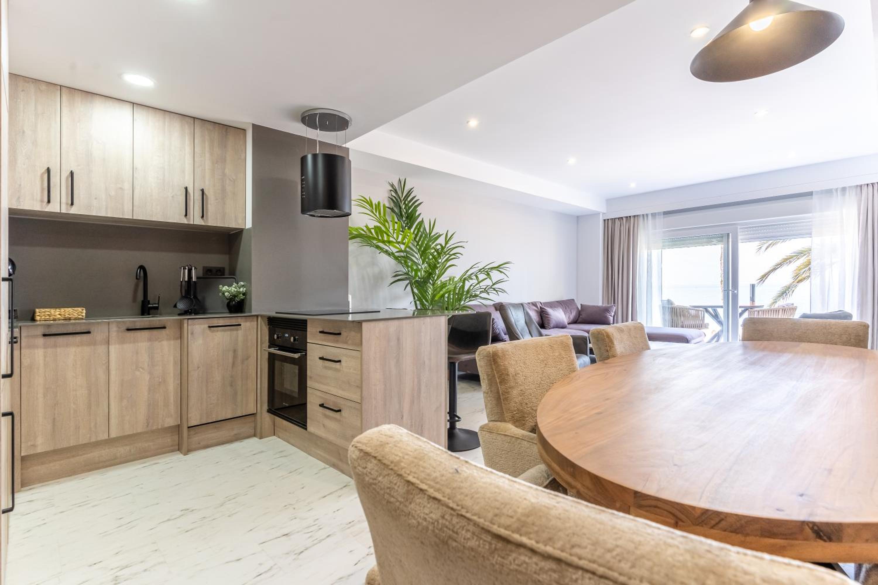 Apartaments Paseo Marítimo by Expoholidays