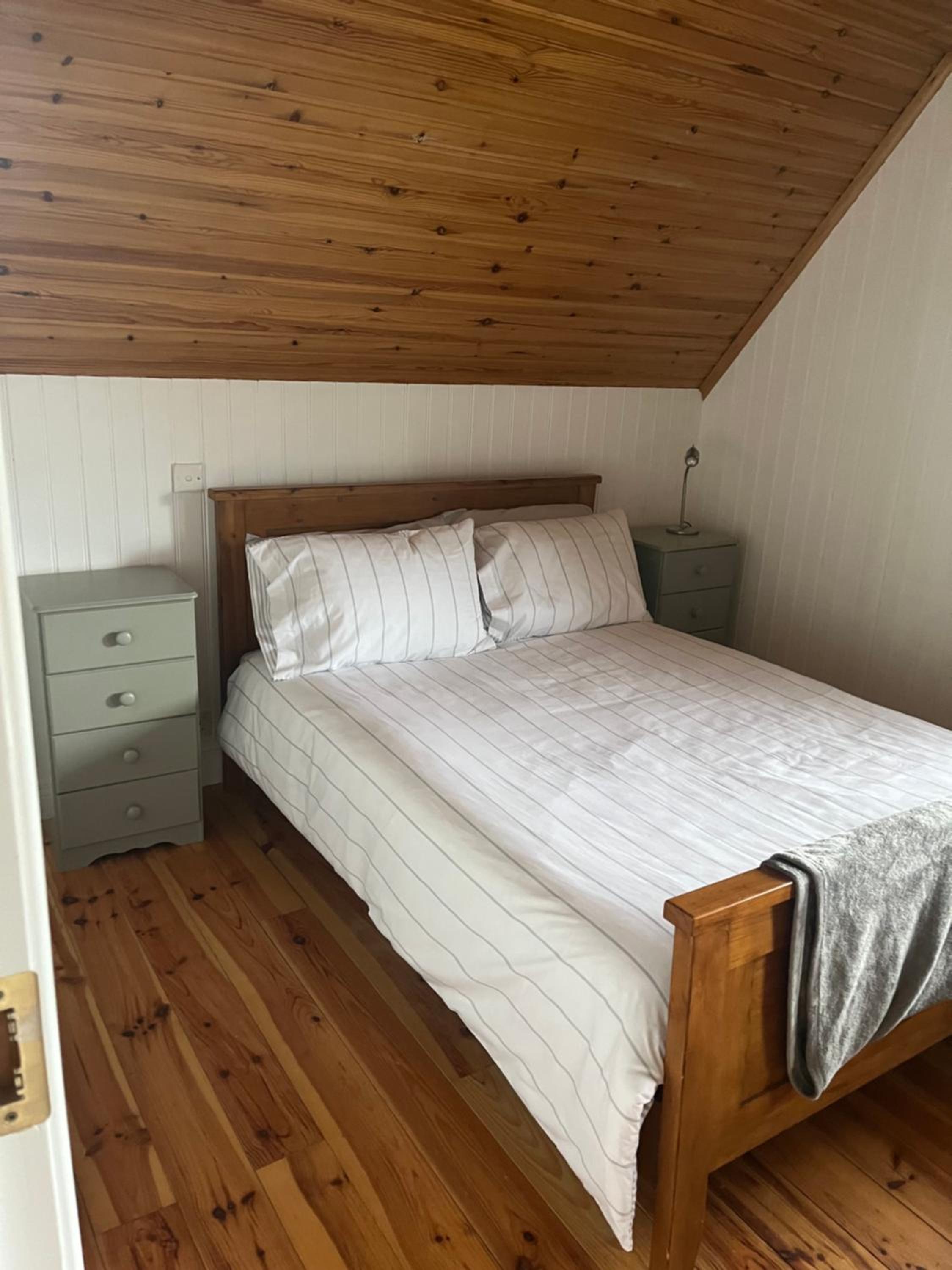 Large Newly Refurbished Lakeside Chalet With Optional Private Hot Tub view 4