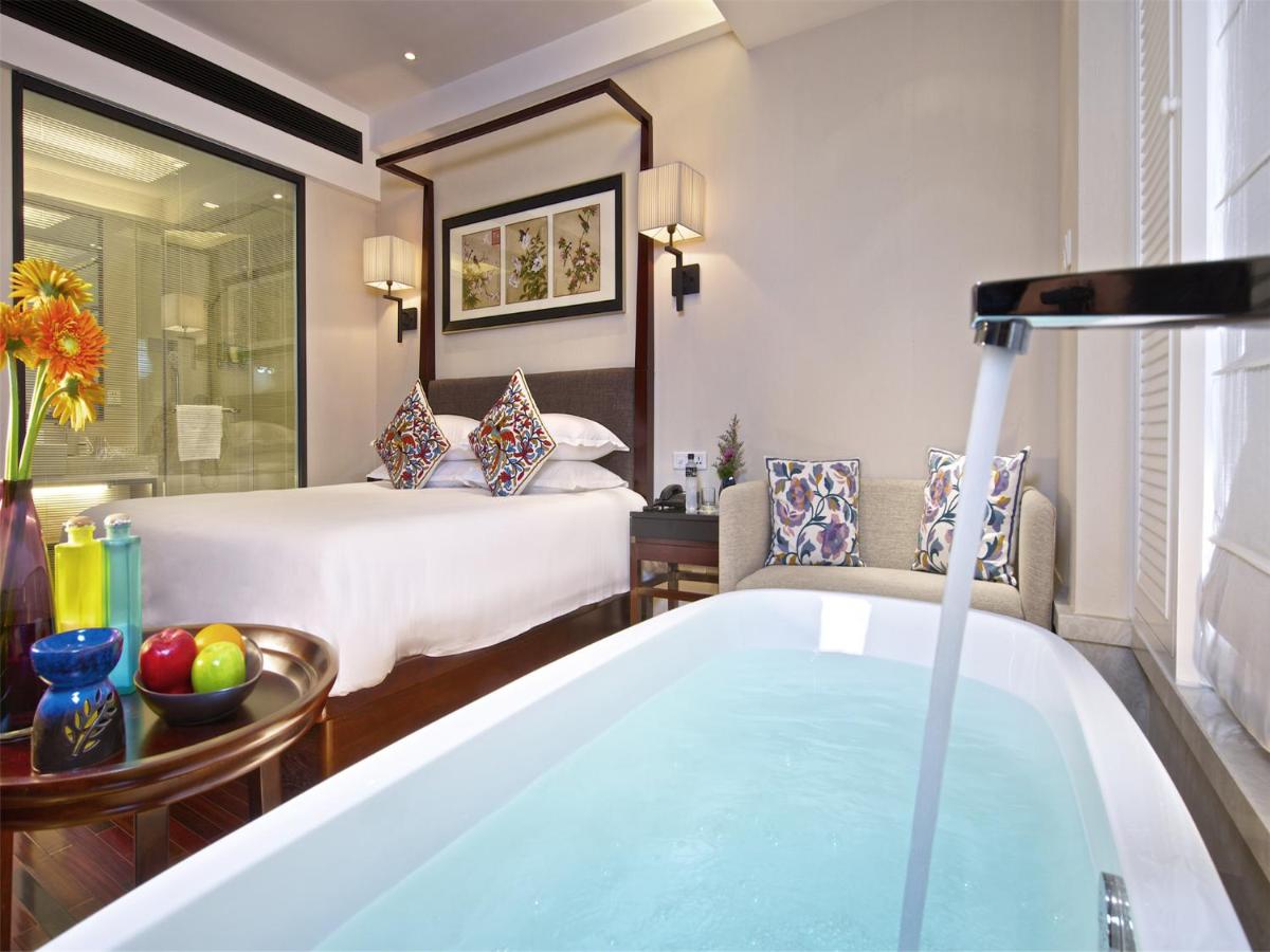 Jacuzzi
