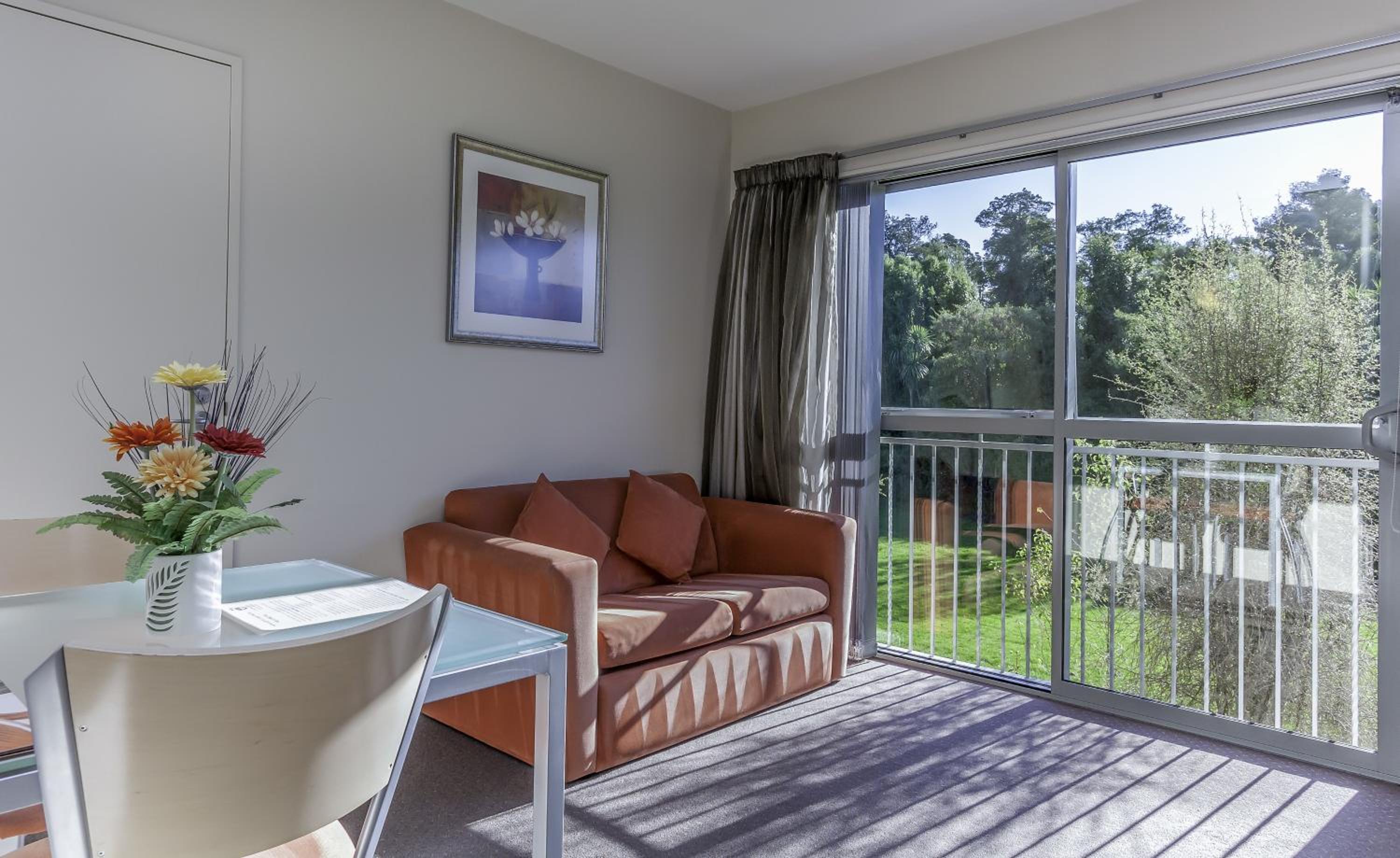 166 Majestic Court Motel