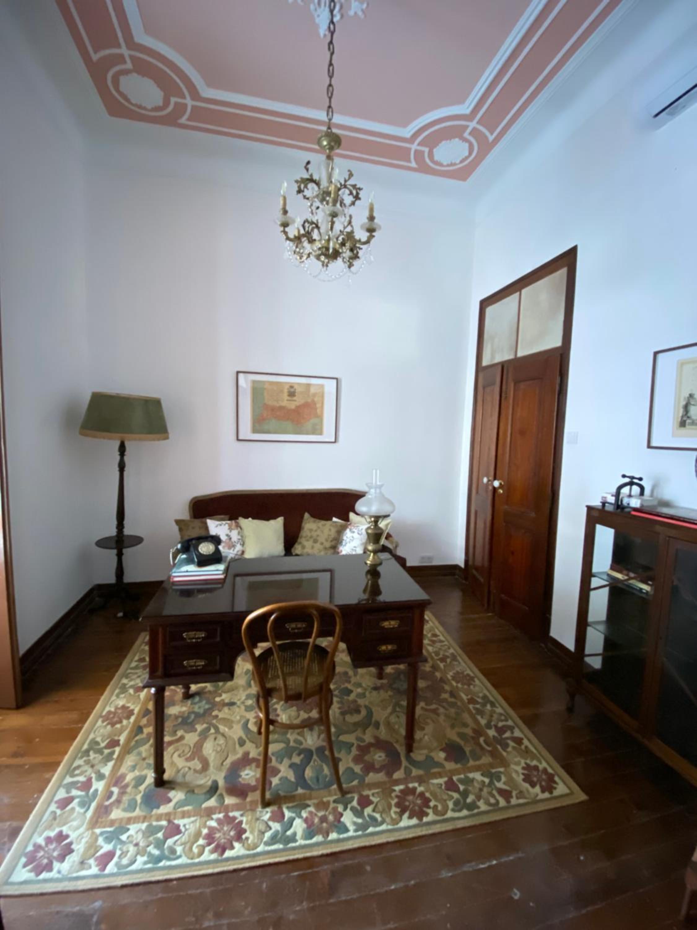 Casa das Amendoeiras