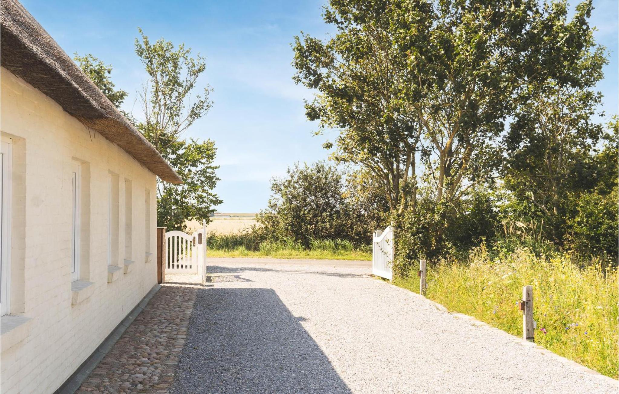 Stunning Home In Emmelsbüll-Horsbüll