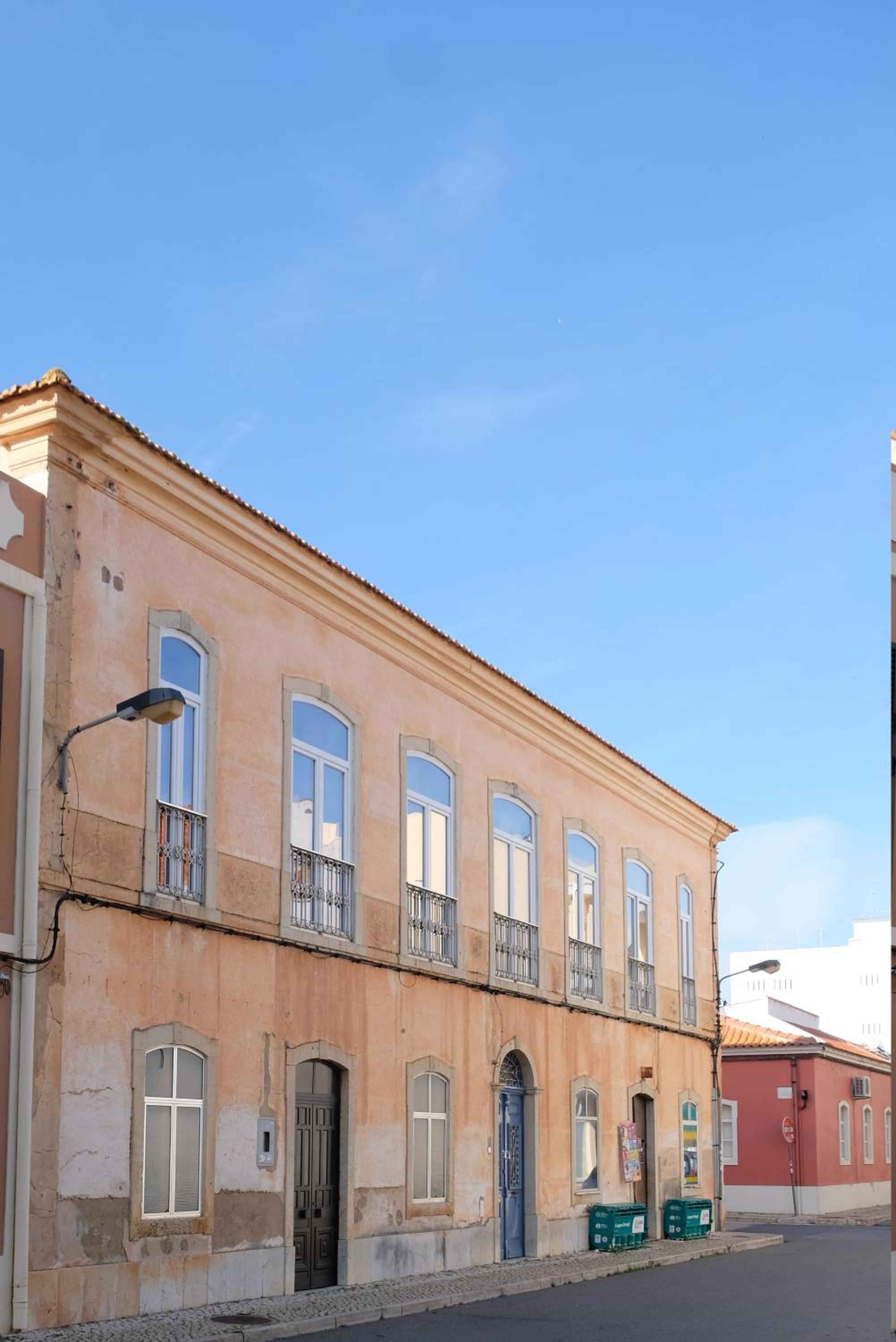 Casa das Amendoeiras