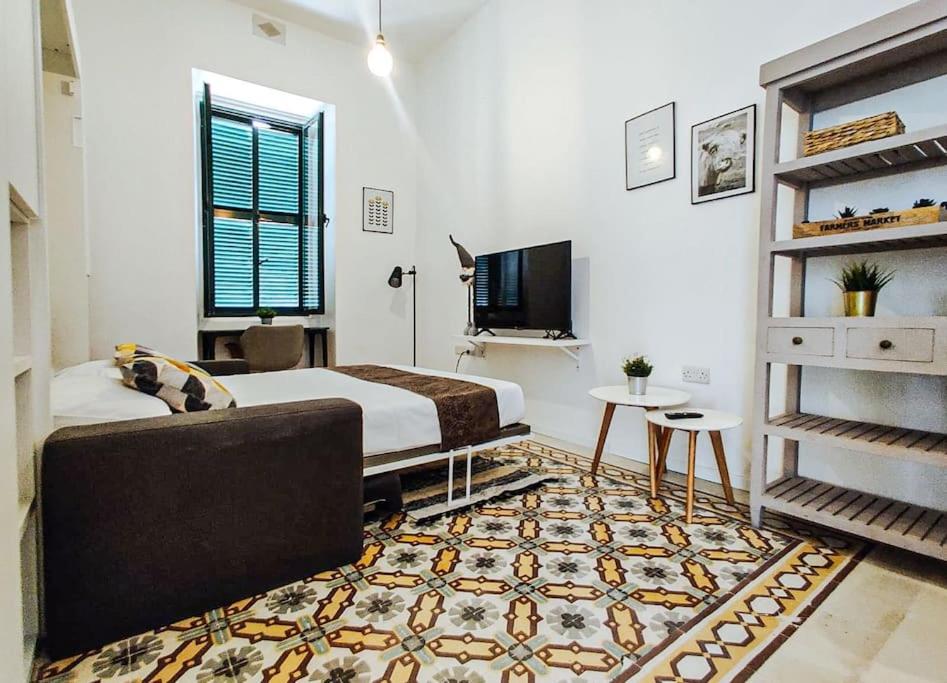Smart Studio 1 - 'Sacre Cuor' Sliema - By Solea view 2