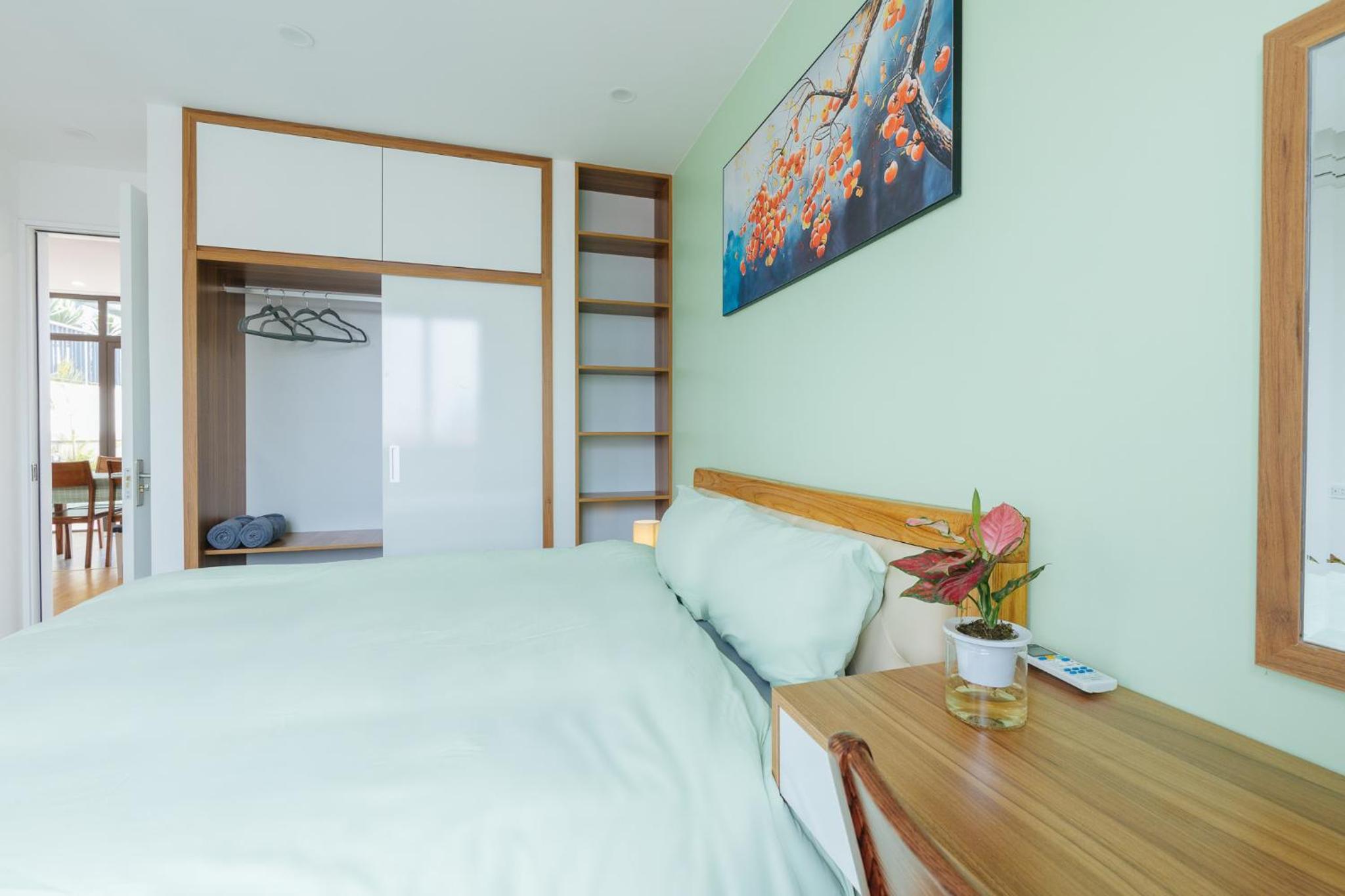 LUCK APART 9 - Hanoi WestLake Balcony Apartment