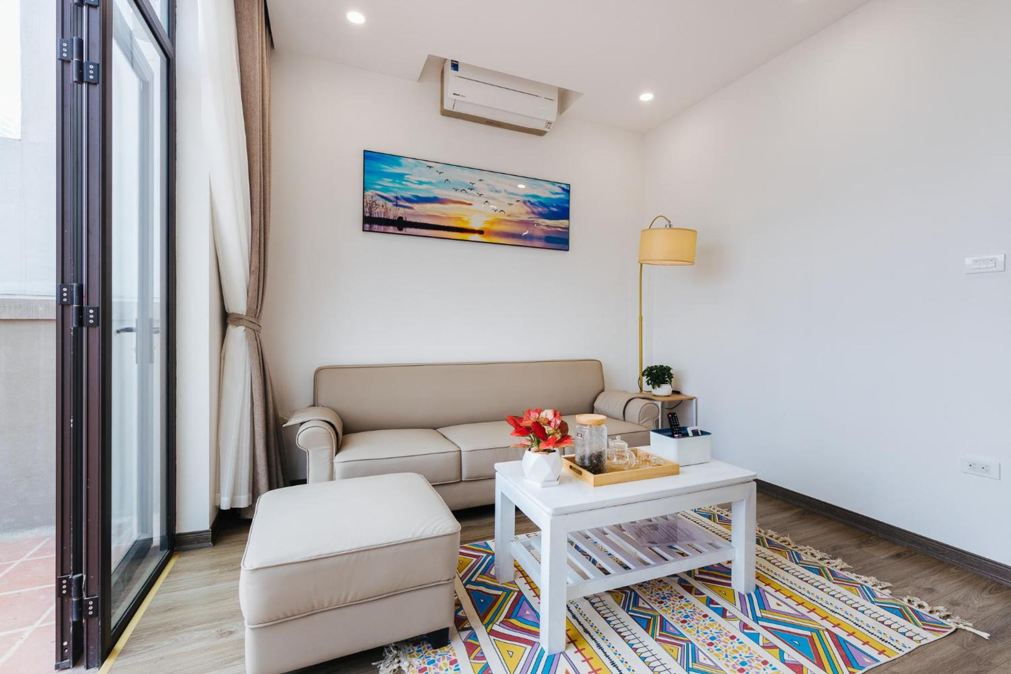 LUCK APART 9 - Hanoi WestLake Balcony Apartment
