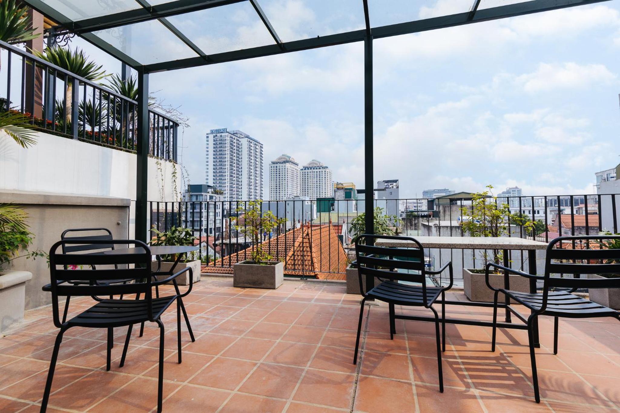 LUCK APART 9 - Hanoi WestLake Balcony Apartment