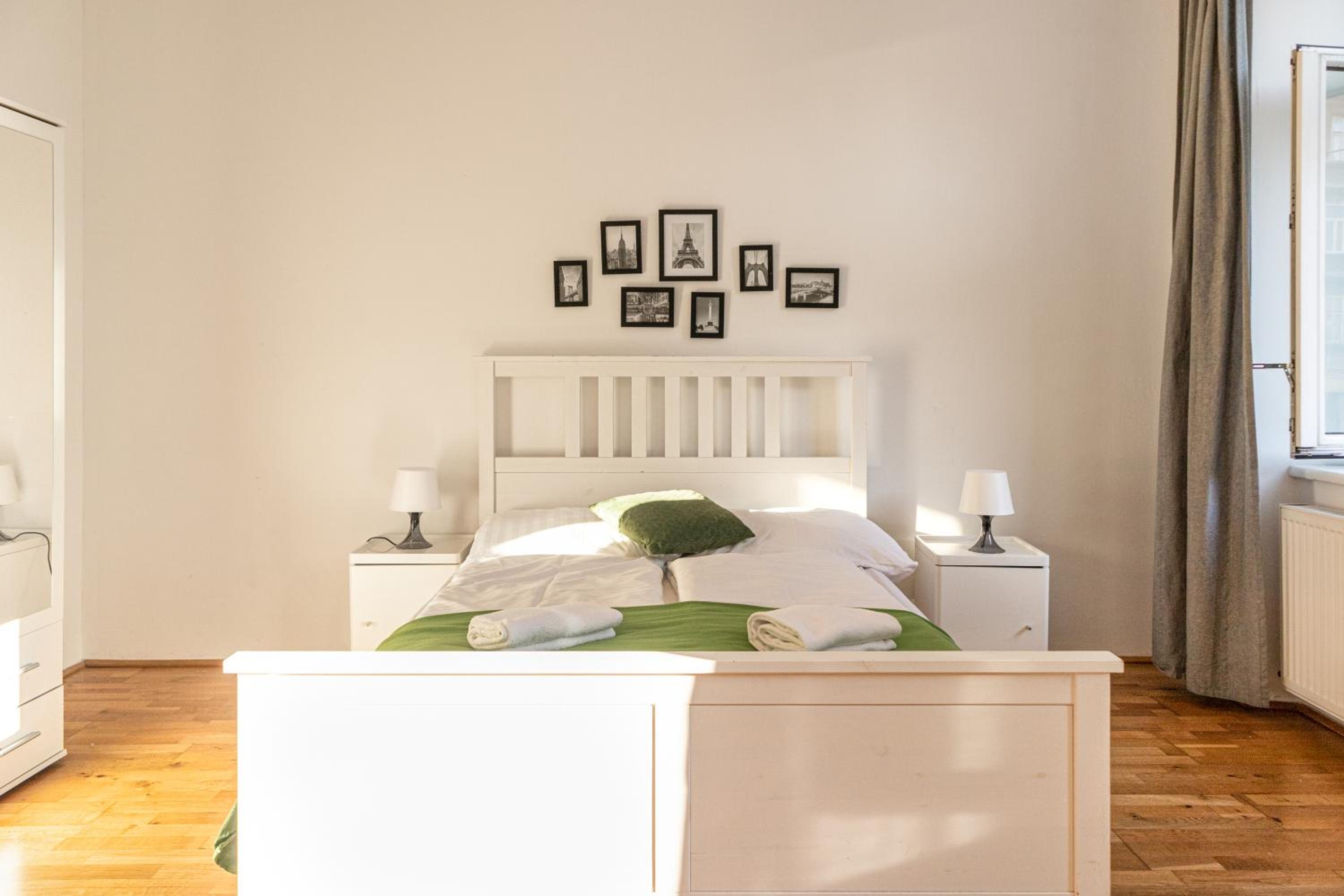 Lovely 3 private rooms in shared Apt Near Belvedere