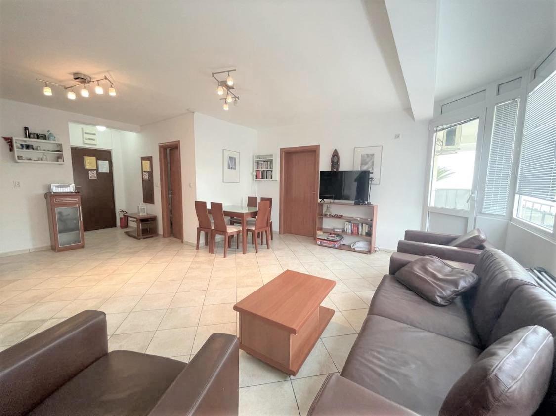 50m-to-Sea Holiday Apartment Norwegian Village photo 4