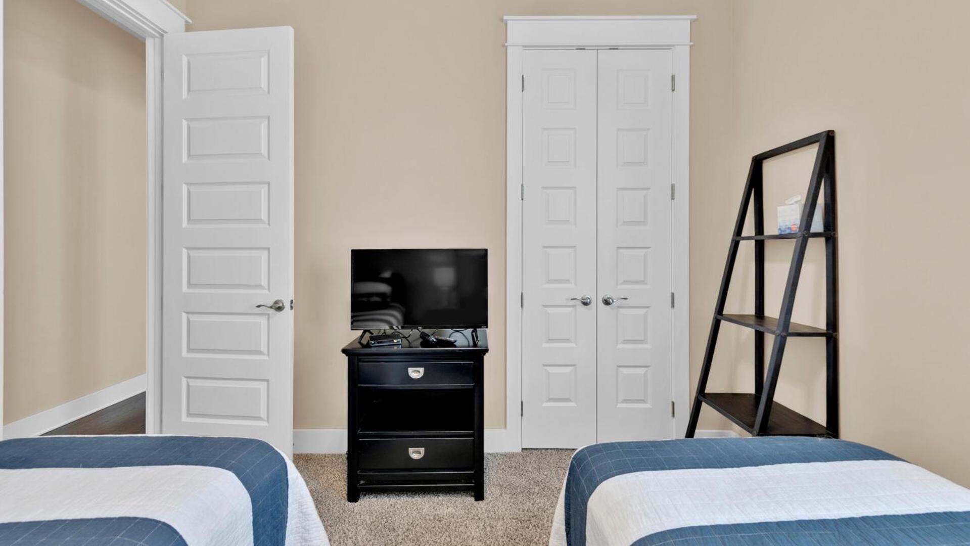 Popular Prominence Townhome Pet Friendly