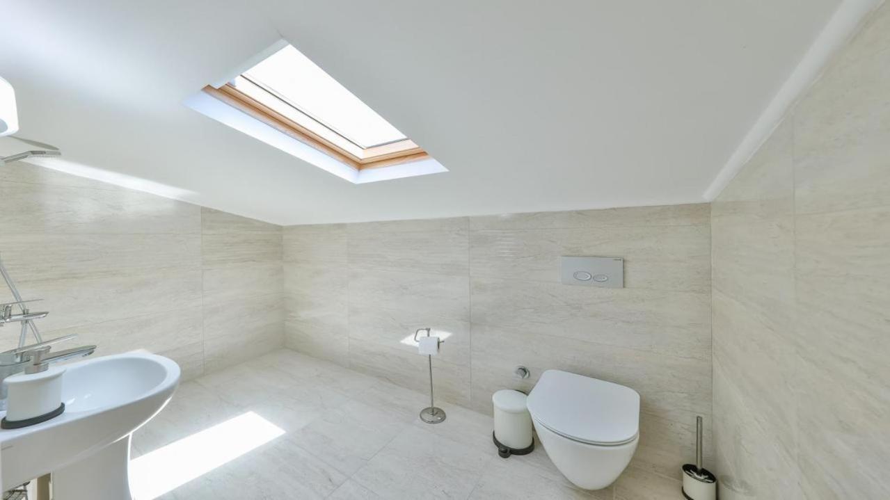 Begonya Suites - Image 82