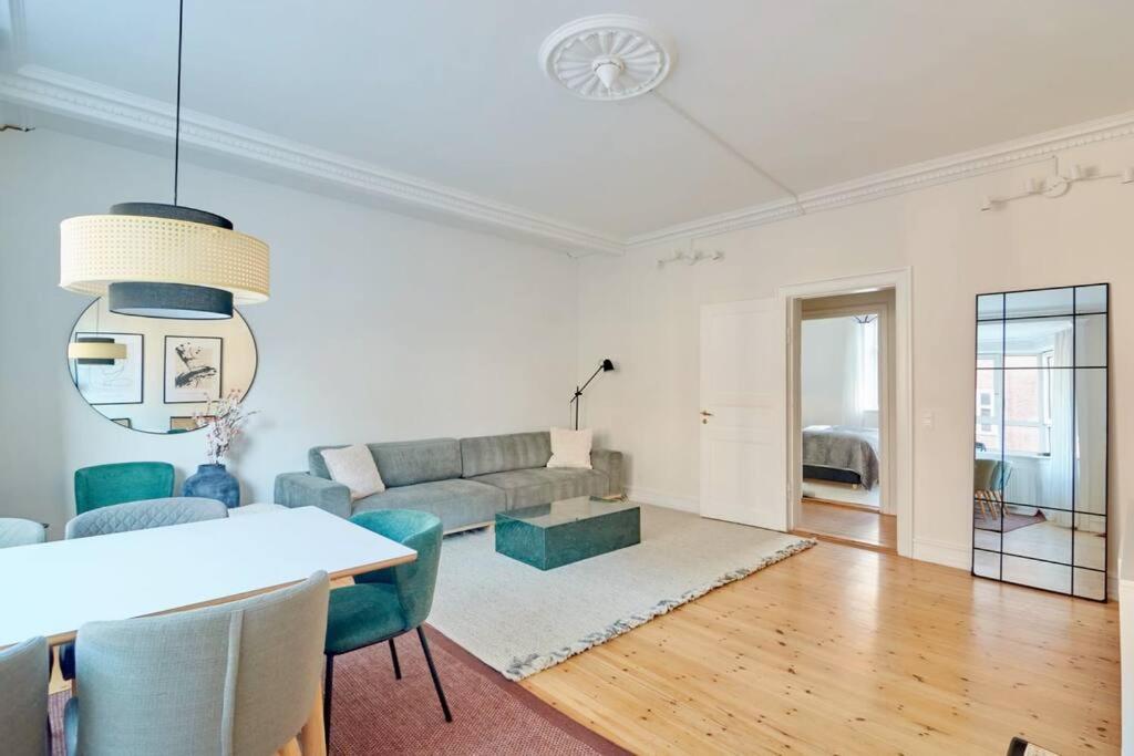 Large & Stylish Flats in Trendy & Vibrant Neighbourhood view 2