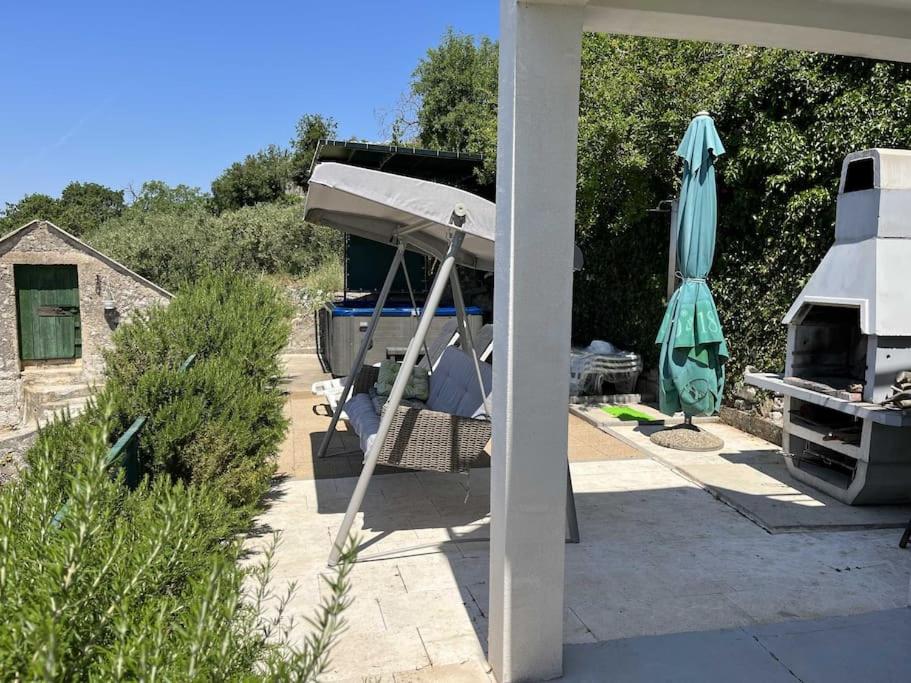 Holiday Home Aria view 4