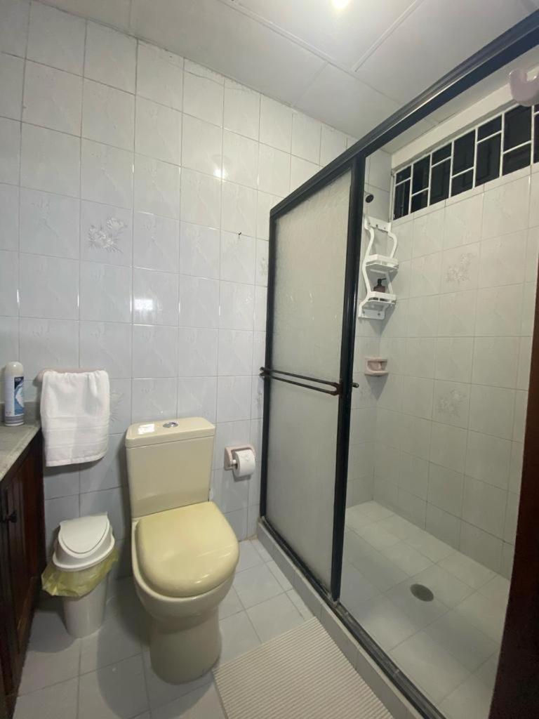 Habitación cerca al aeropuerto 1