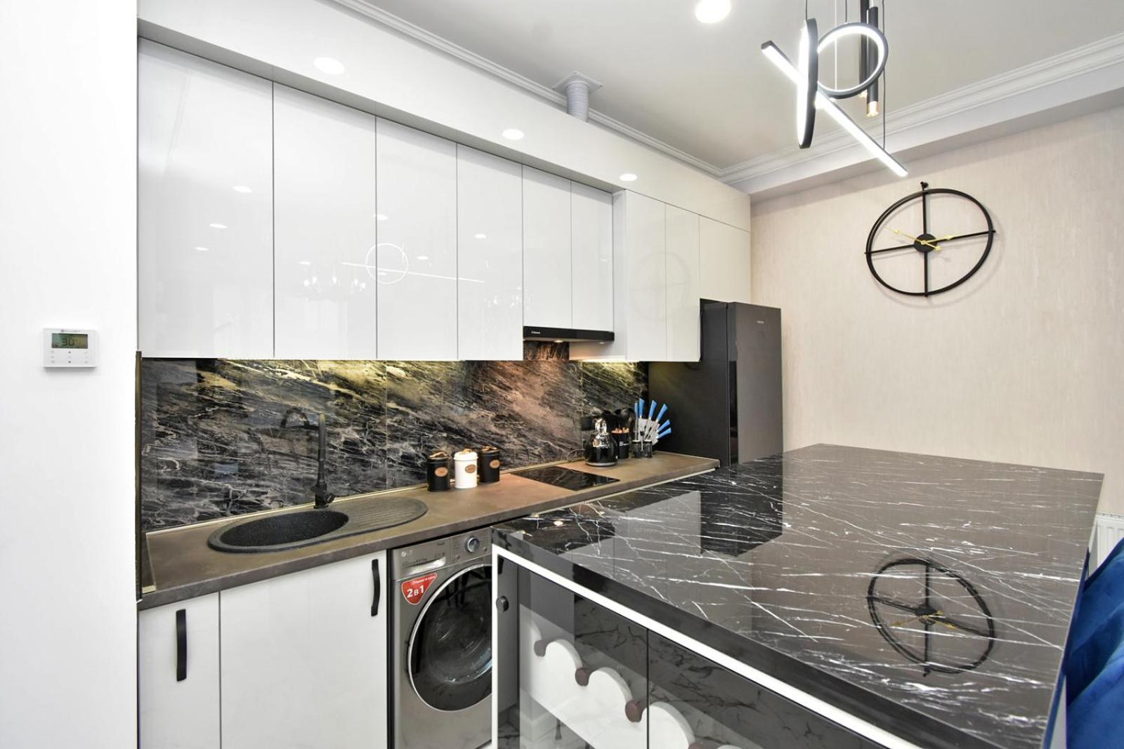 Infinity Luxury Apartment