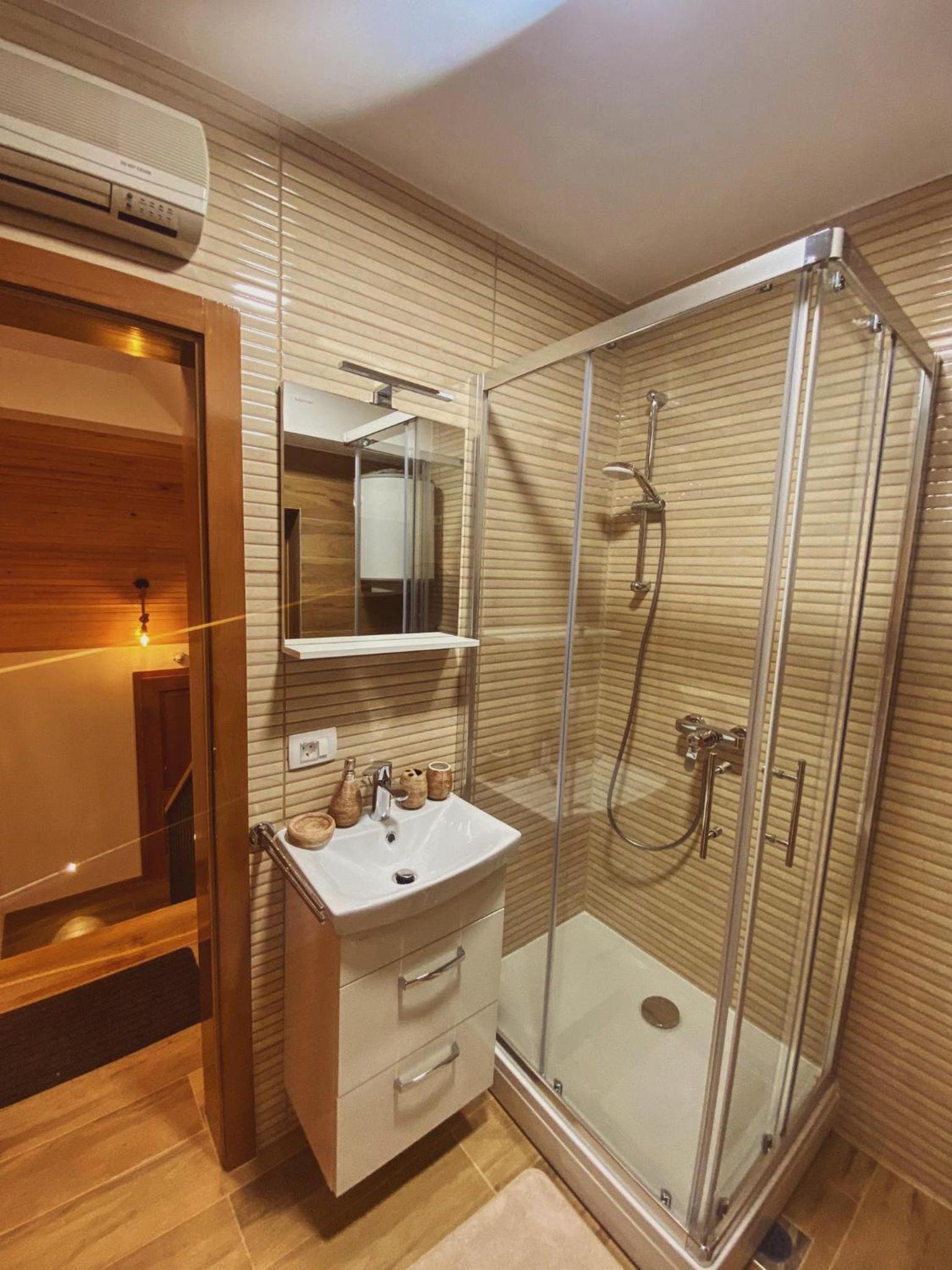 Apartmani Astra