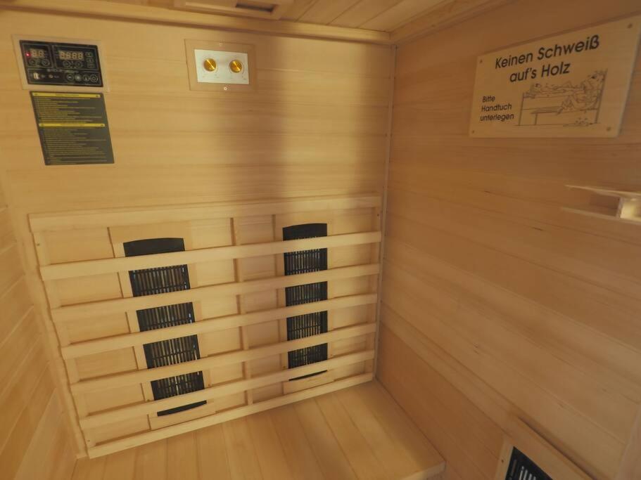 Ferienhaus Sissi - Wellness-Paradies in ruhiger Lage mit Whirlpool und Sauna