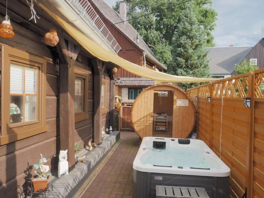 Ferienhaus Sissi - Wellness-Paradies in ruhiger Lage mit Whirlpool und Sauna