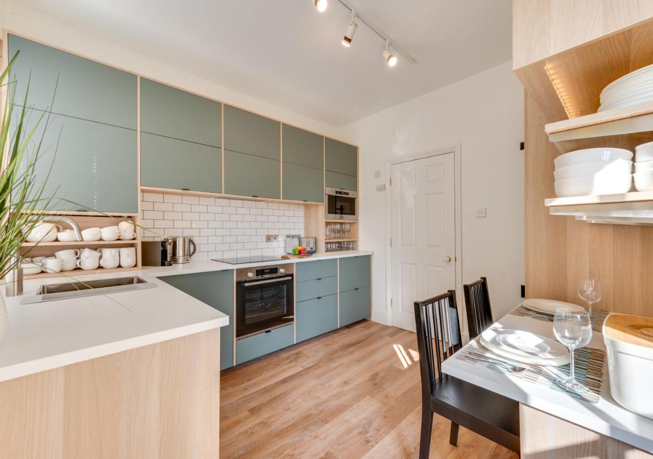 2 Bed in Southwold oc-pos