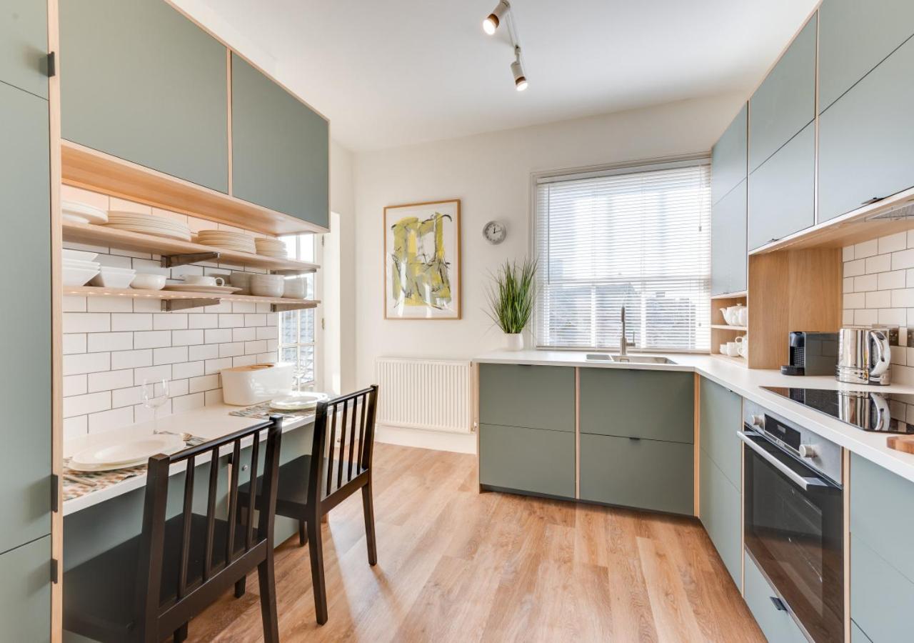 2 Bed in Southwold oc-pos