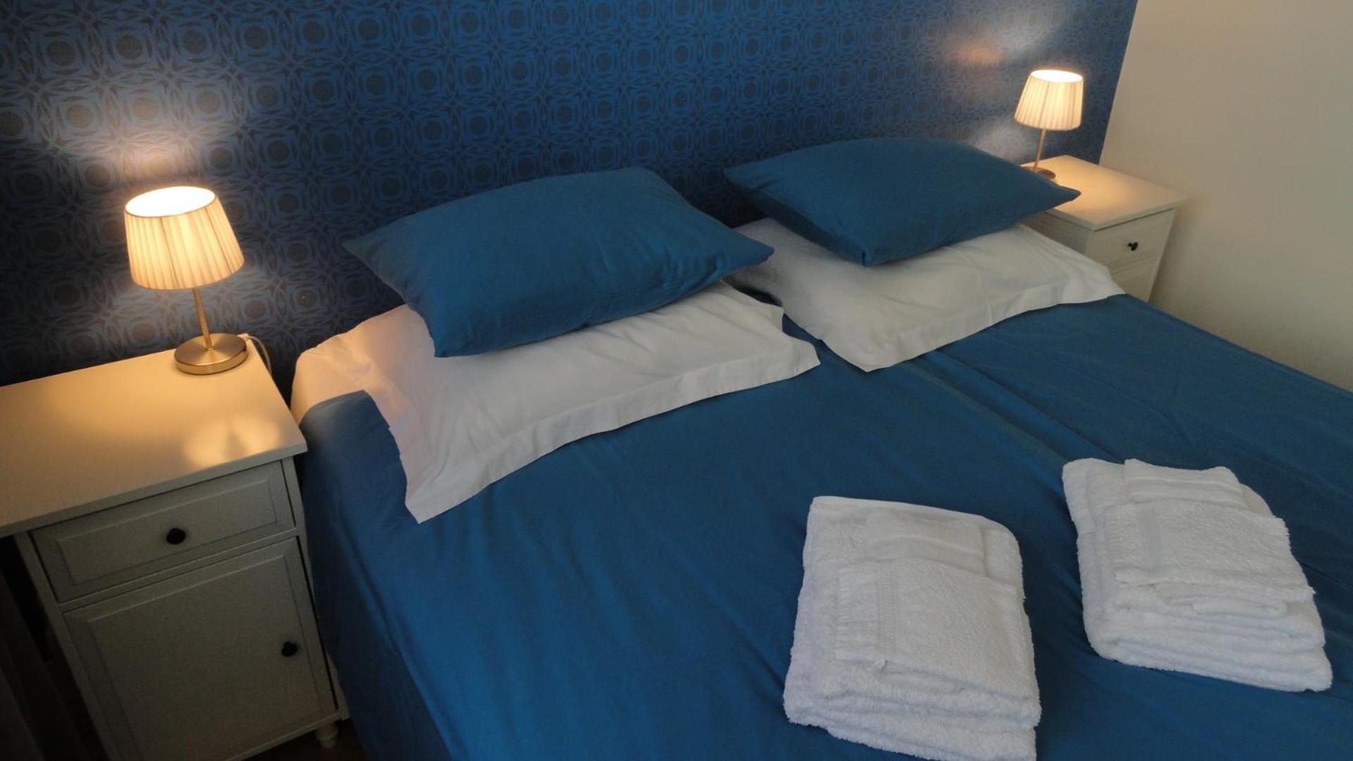 Bickersbed photo 2