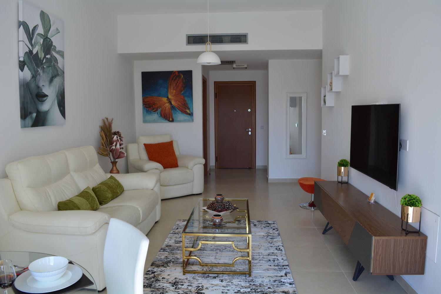 Eleona's Royal Gardens By Yiota - Luxury 2 Bed Apartment in Exclusive Complex