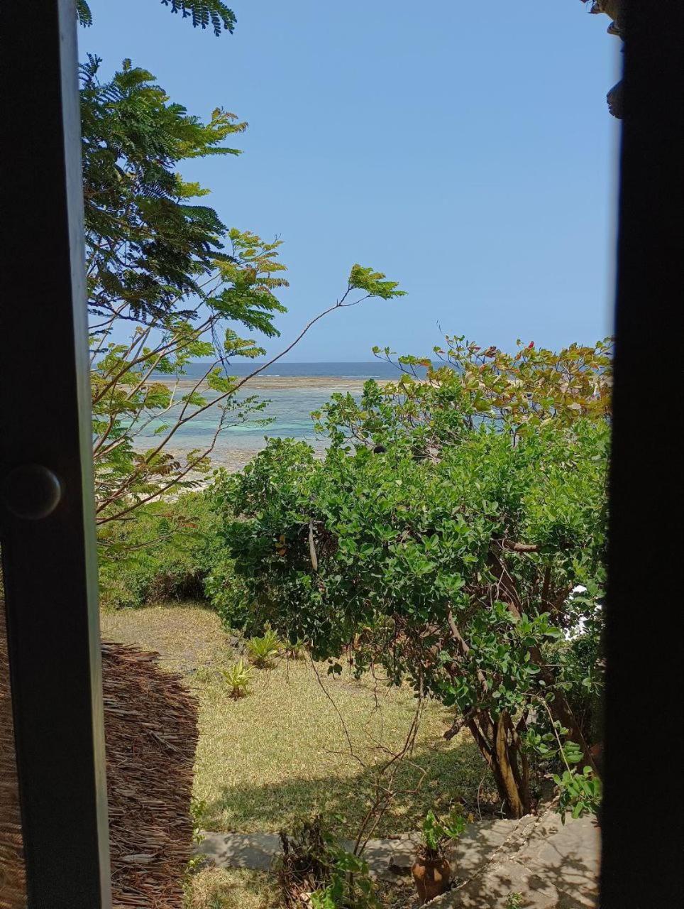 Kasuku Villa, Warandale Cottages view 2
