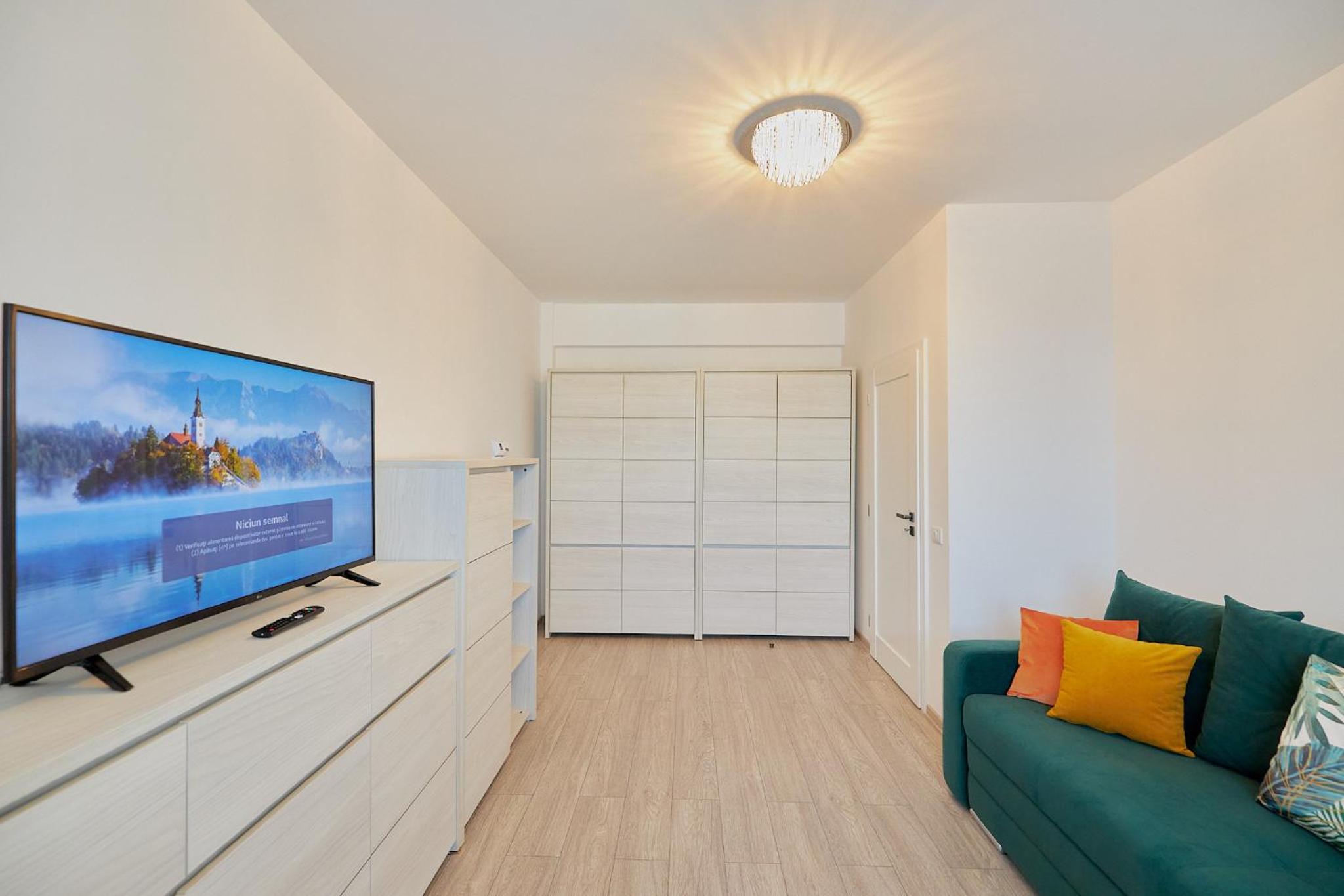 CozyCollection Apartments at Q Residence #4 view 5