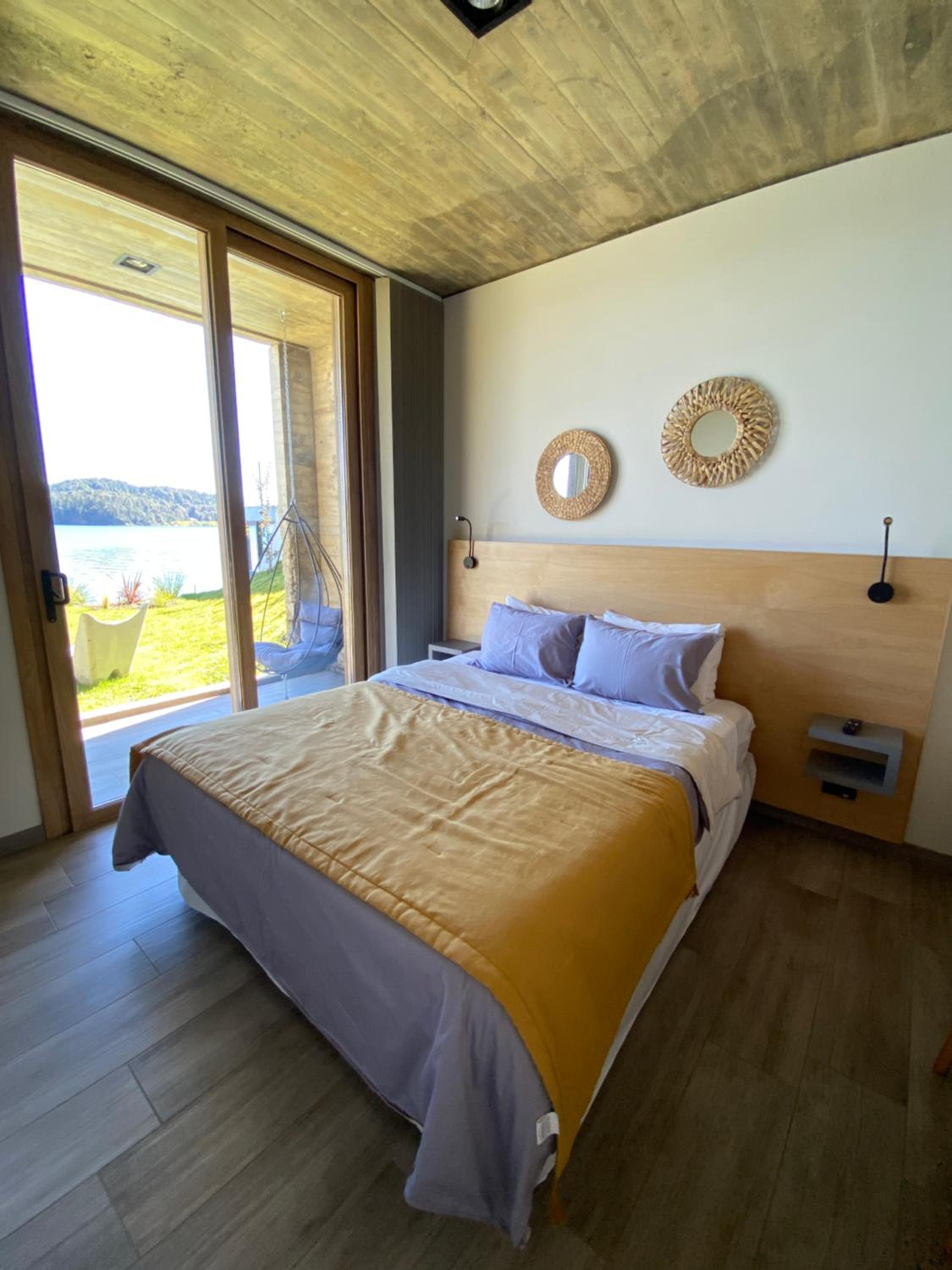 Wa One Lake Homes
