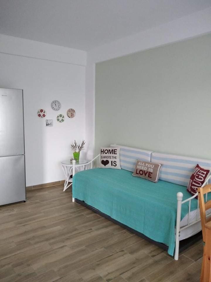 Iris Apartments