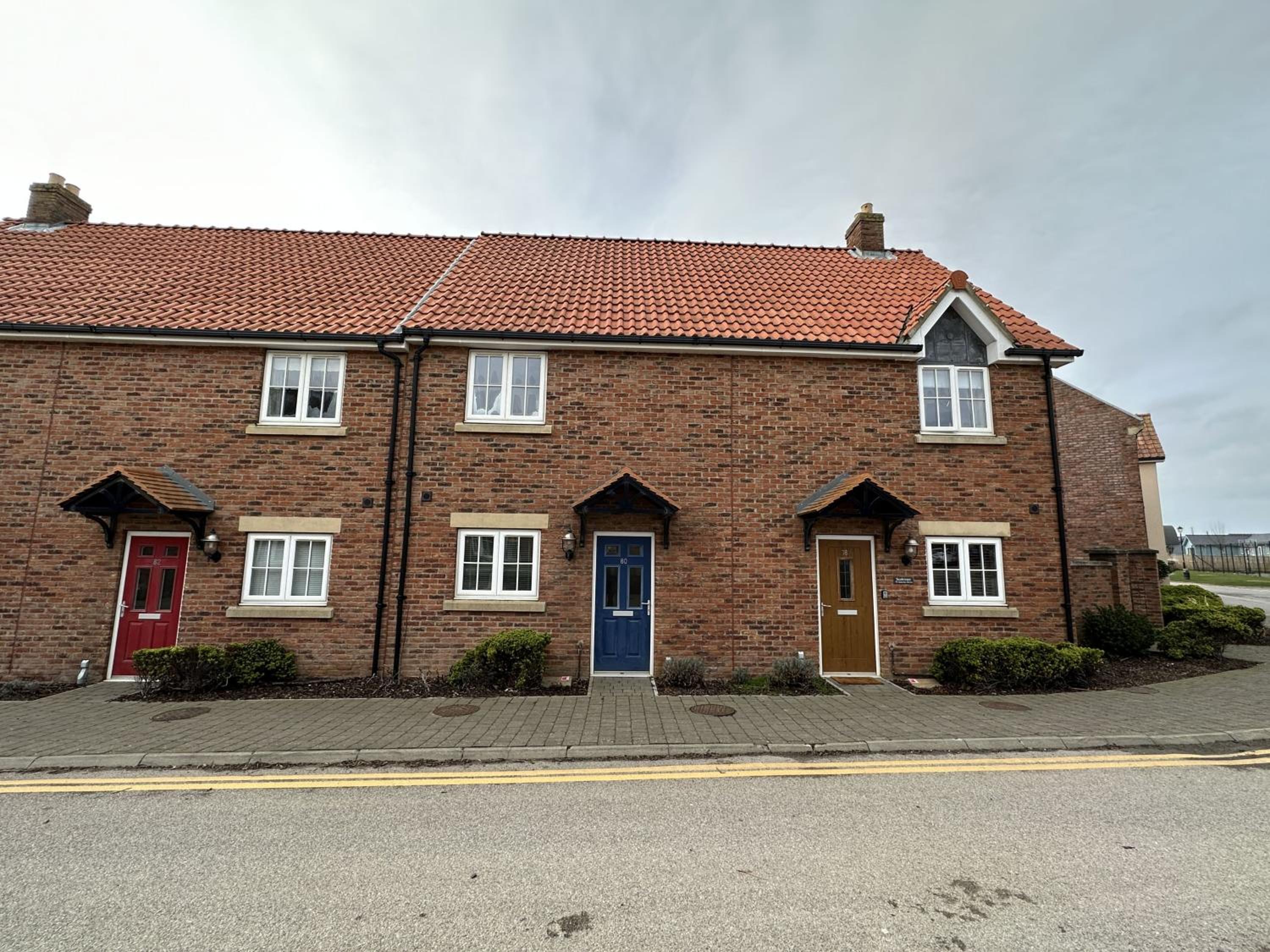 The Sandcastle - Part of the The Bay Filey Holiday Village with pool, gym and direct beach access, pub, restaurant, tennis and meadows walks