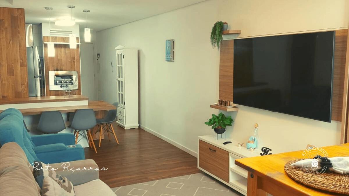 Apartamento Porto Piçarras, com piscina a 100 metros da praia, Balneário Piçarras -SC view 5