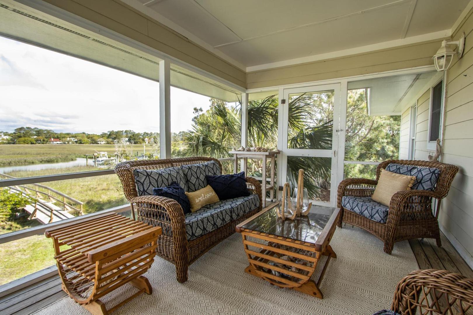 475 Tarpon Blvd view 3