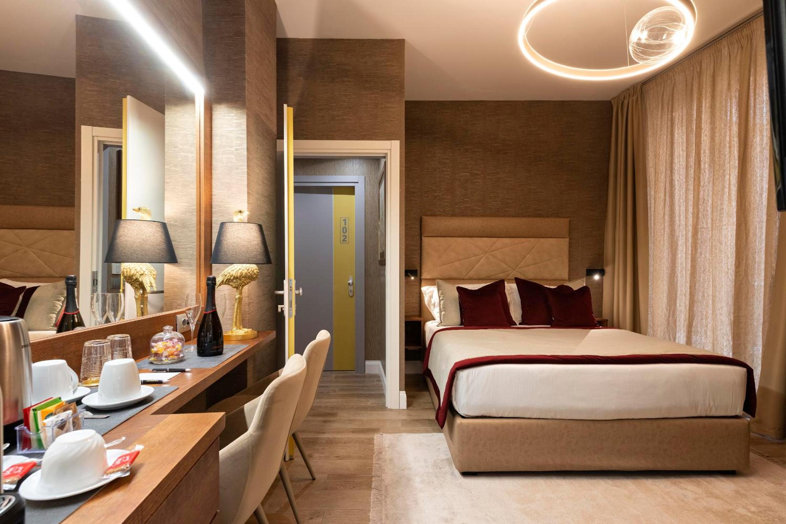 hotel room